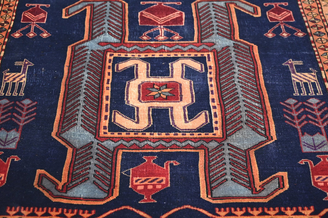 blue Medium rug 4' 0" x 9' 5"