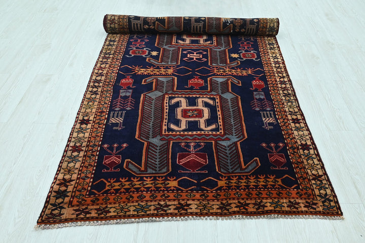 blue Medium rug 4' 0" x 9' 5"