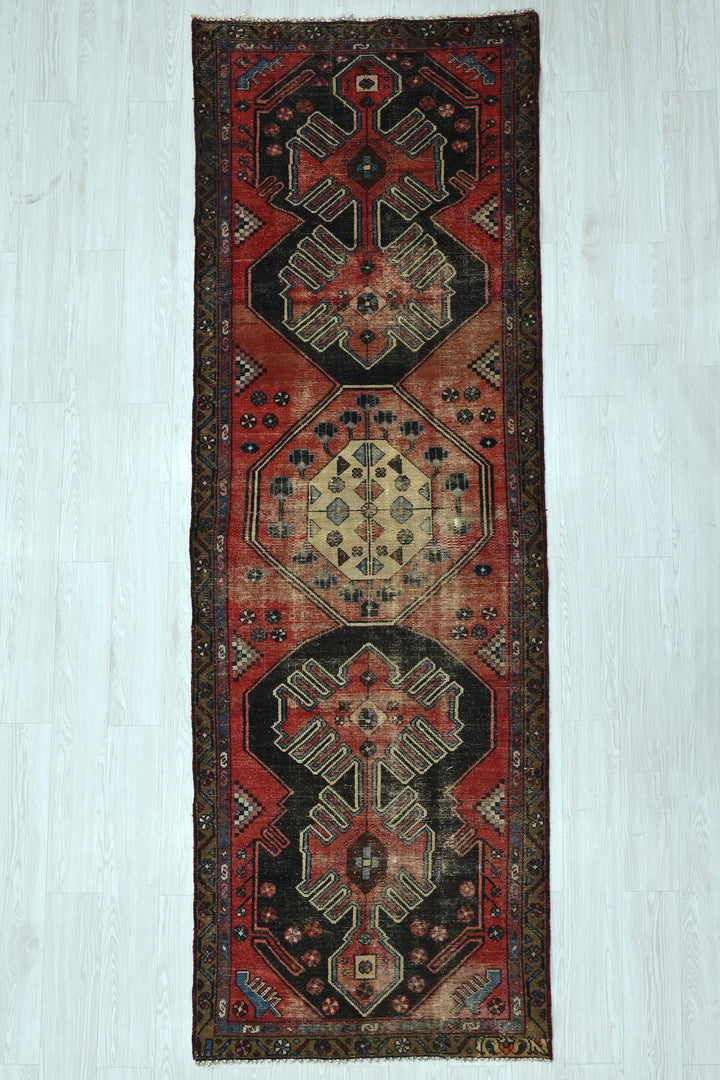 red Runner rug 3' 2" x 9' 8"