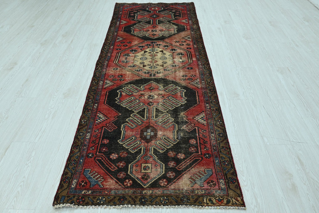 red Runner rug 3' 2" x 9' 8"