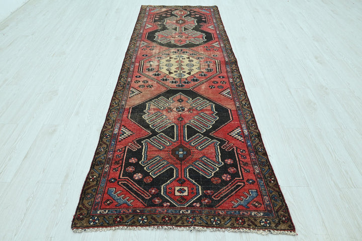 red Runner rug 3' 2" x 9' 8"
