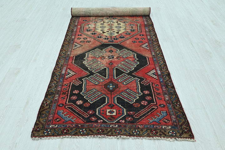 red Runner rug 3' 2" x 9' 8"