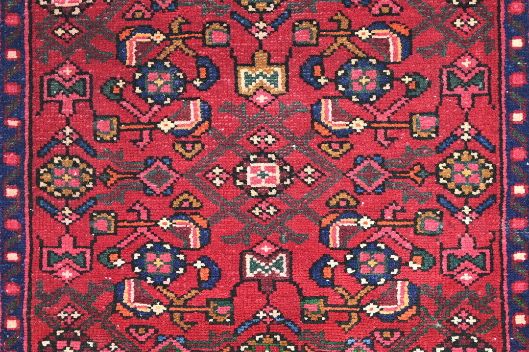 red Runner rug 2' 5" x 9' 6"