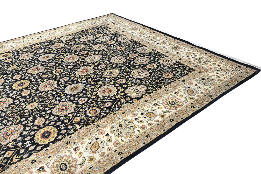 black Oversized rug 10' 0" x 14' 1"