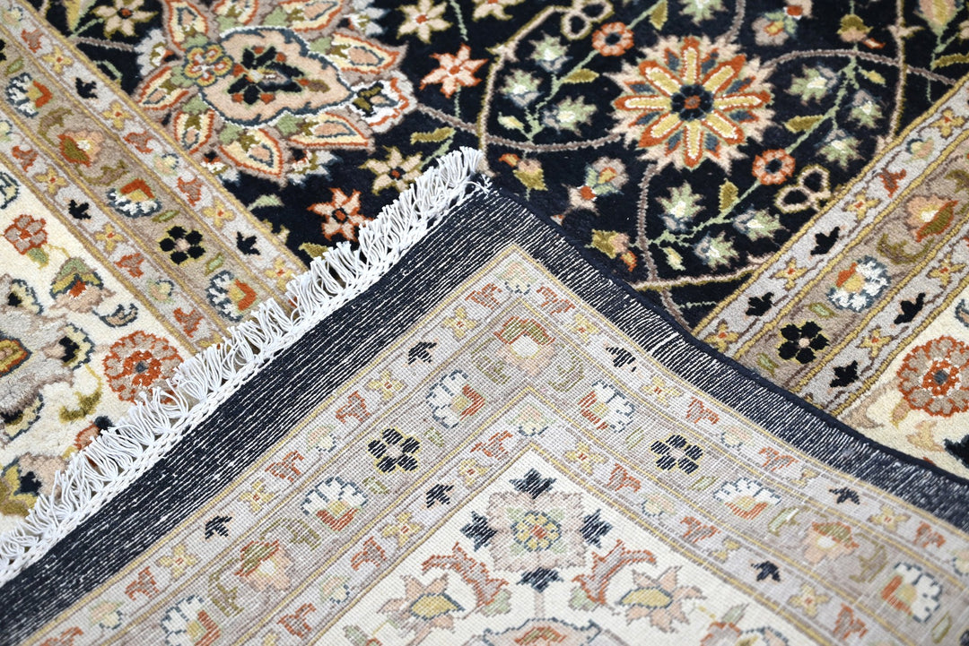 black Oversized rug 10' 0" x 14' 1"