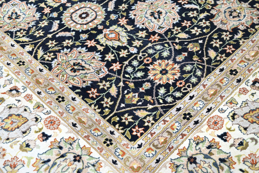 black Oversized rug 10' 0" x 14' 1"