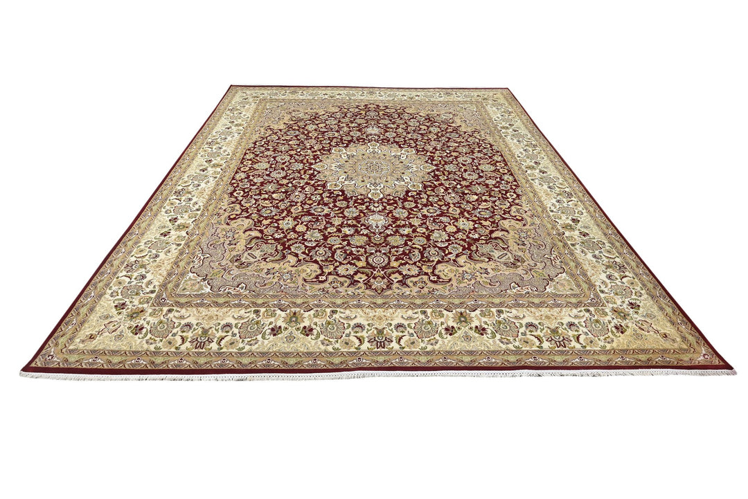 red Oversized rug 8' 11" x 11' 10"