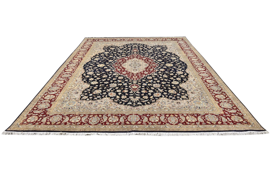 black Oversized rug 9' 11" x 12' 6"