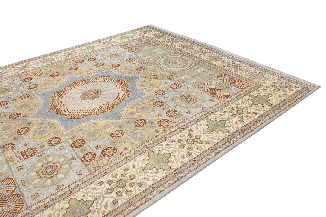 white Large rug 8' 0" x 10' 3"