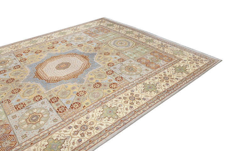 white Large rug 8' 0" x 10' 3"