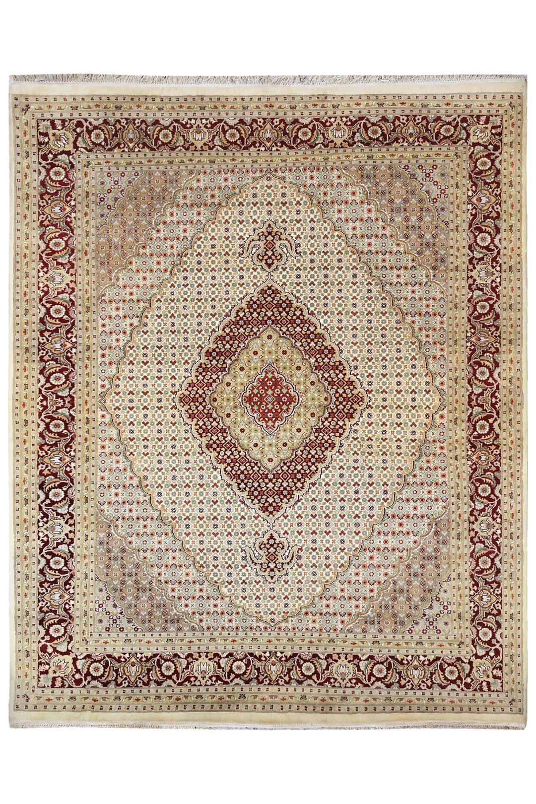 white Large rug 8' 0" x 10' 1"