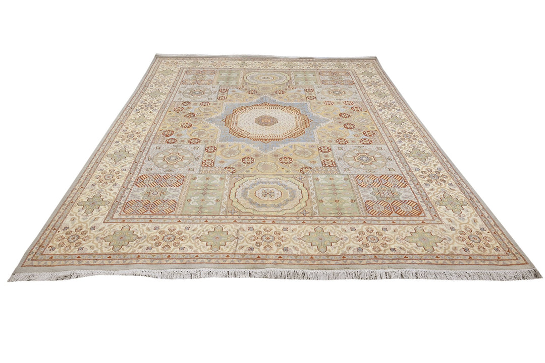 white Large rug 7' 10" x 10' 5"