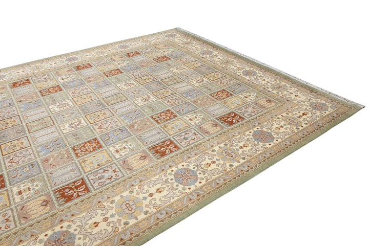 white Large rug 8' 1" x 10' 1"