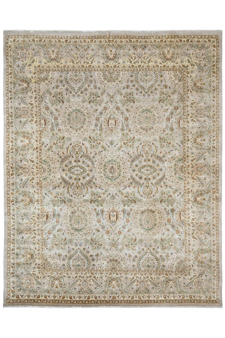 gray Large rug 8' 1" x 10' 3"