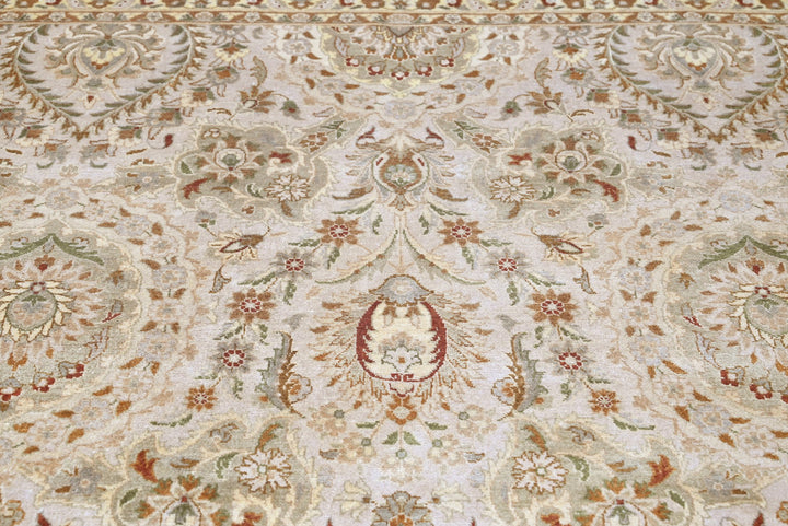 gray Large rug 8' 1" x 10' 3"