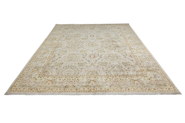 gray Large rug 8' 1" x 10' 3"