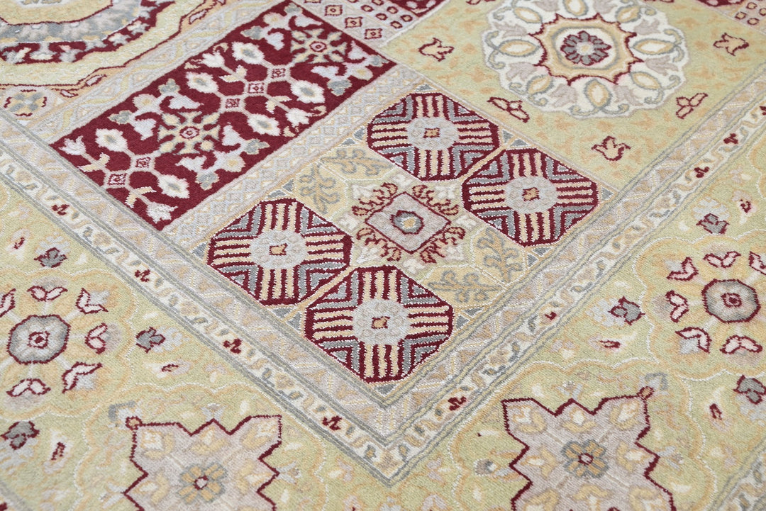 yellow Large rug 8' 0" x 10' 1"