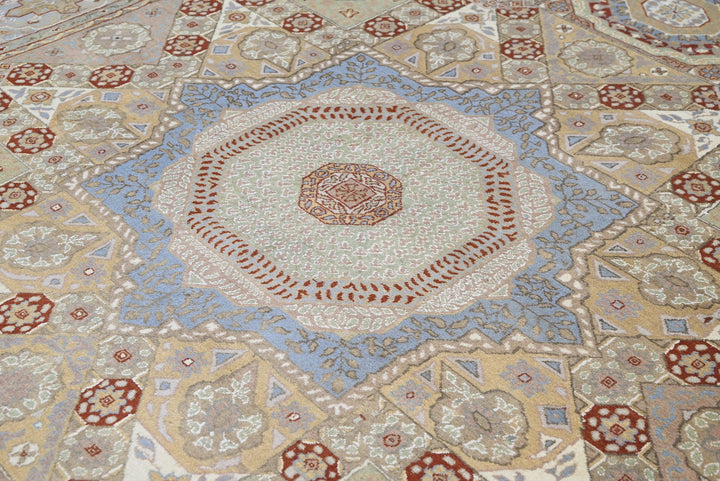 brown Large rug 7' 10" x 10' 0"