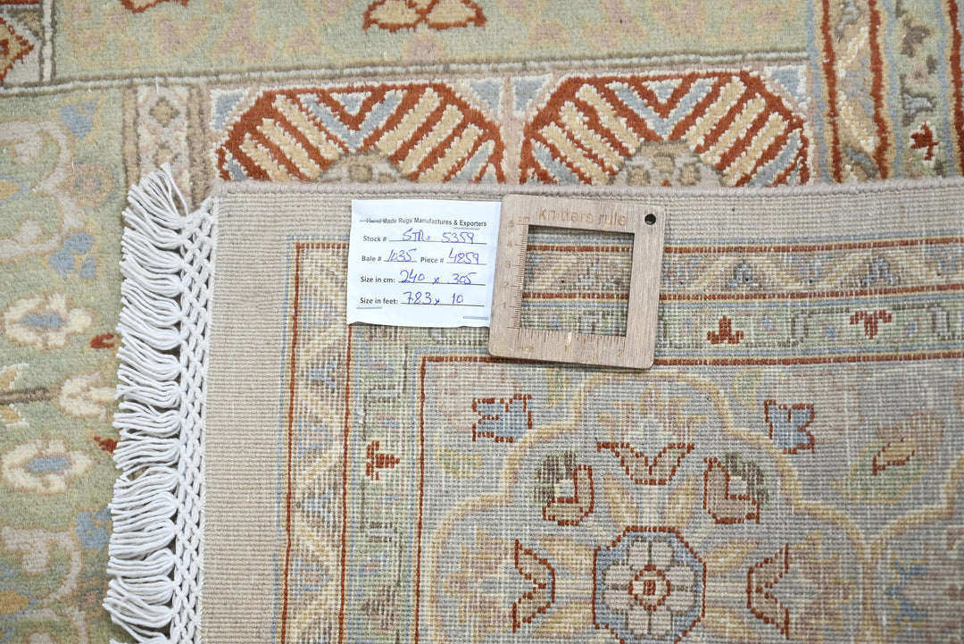 brown Large rug 7' 10" x 10' 0"