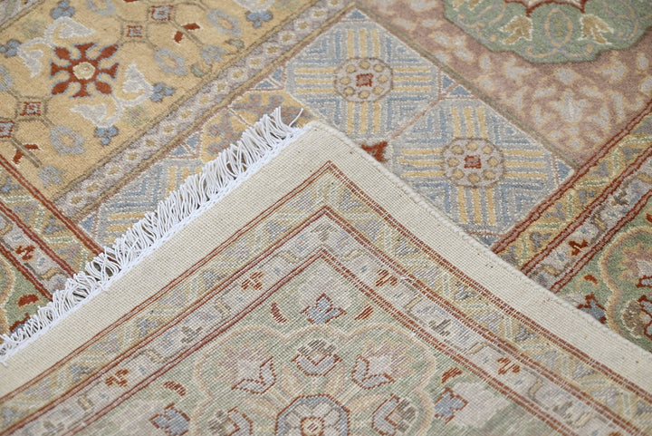 green Large rug 8' 0" x 10' 4"