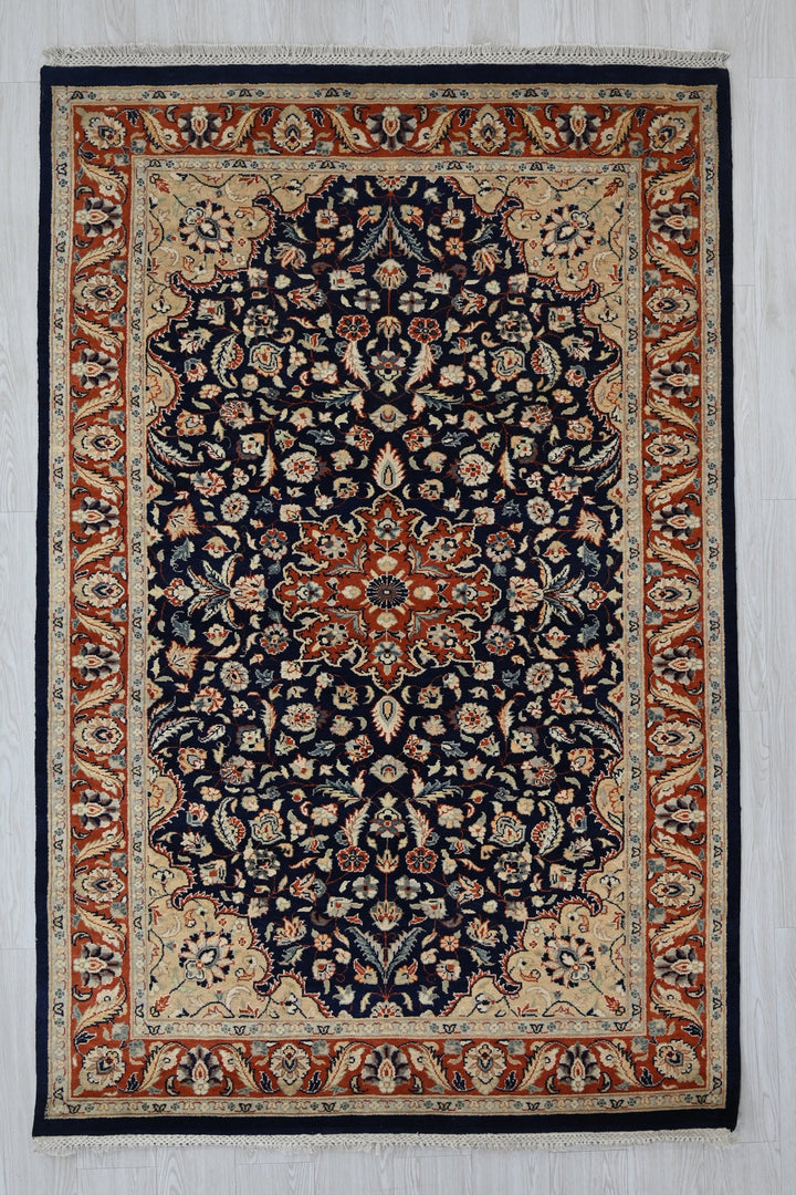 blue Medium rug 4' 6" x 7' 4"