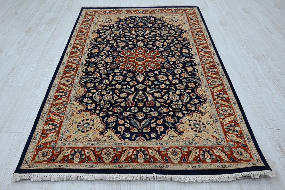 blue Medium rug 4' 6" x 7' 4"