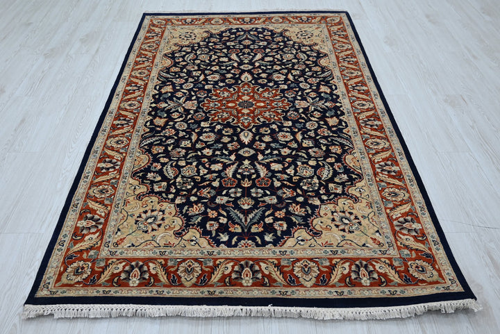 blue Medium rug 4' 6" x 7' 4"