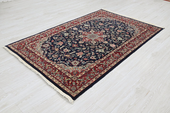 blue Accent rug 4' 0" x 6' 4"