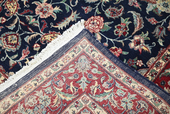 blue Accent rug 4' 0" x 6' 4"