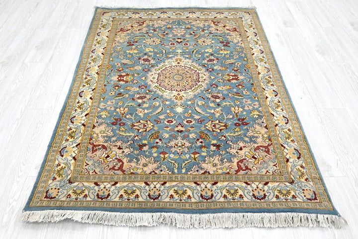 blue Accent rug 4' 0" x 6' 2"