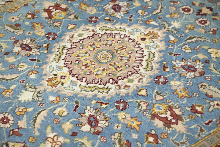 blue Accent rug 4' 0" x 6' 2"