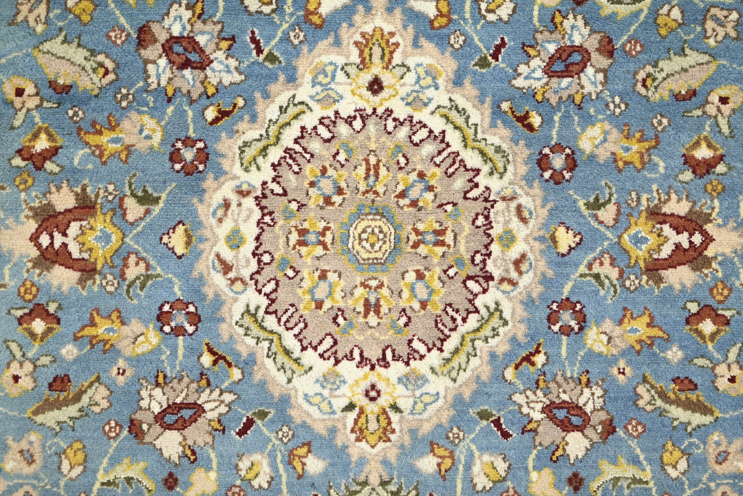 blue Accent rug 4' 0" x 6' 2"