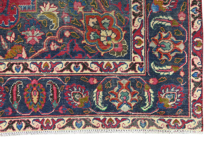 red Oversized rug 8' 11" x 11' 7"