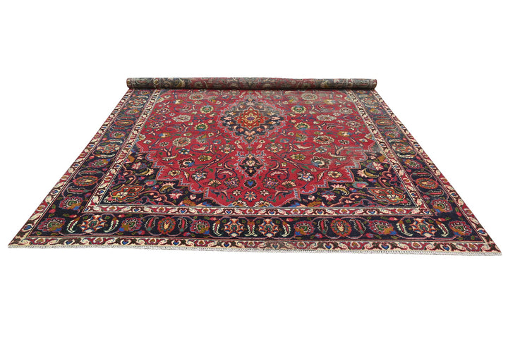 red Oversized rug 8' 11" x 11' 7"
