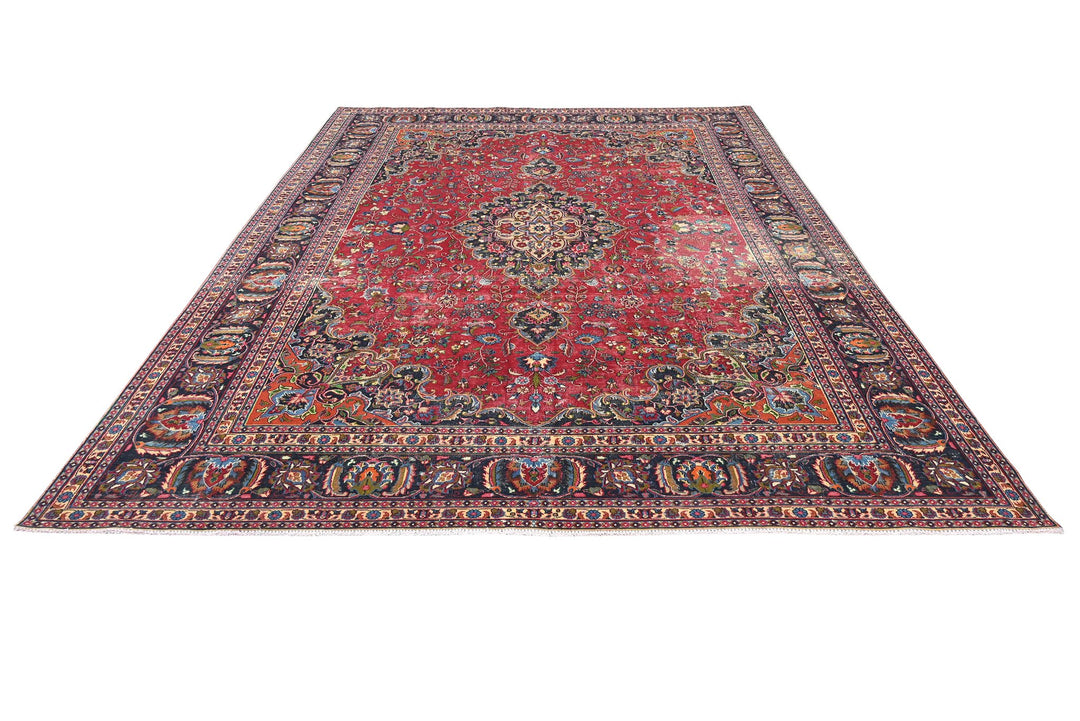 red Oversized rug 9' 3" x 12' 6"