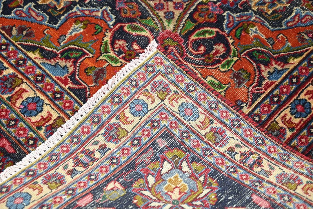 red Oversized rug 9' 3" x 12' 6"