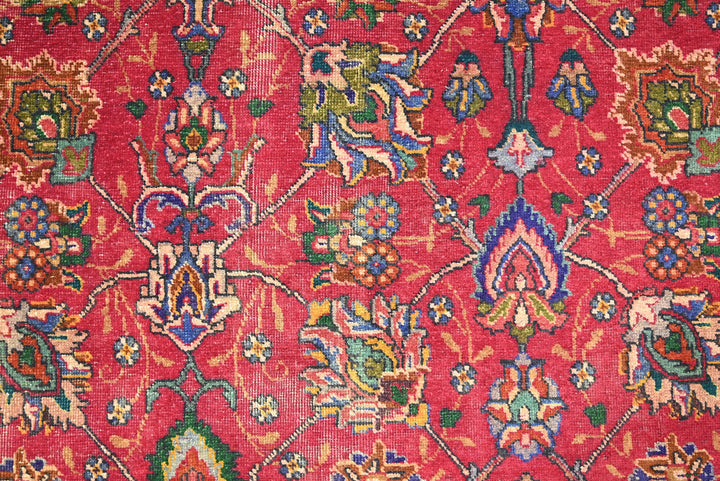 red Oversized rug 9' 9" x 11' 7"