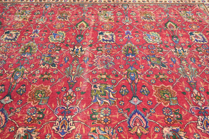 red Oversized rug 9' 9" x 11' 7"