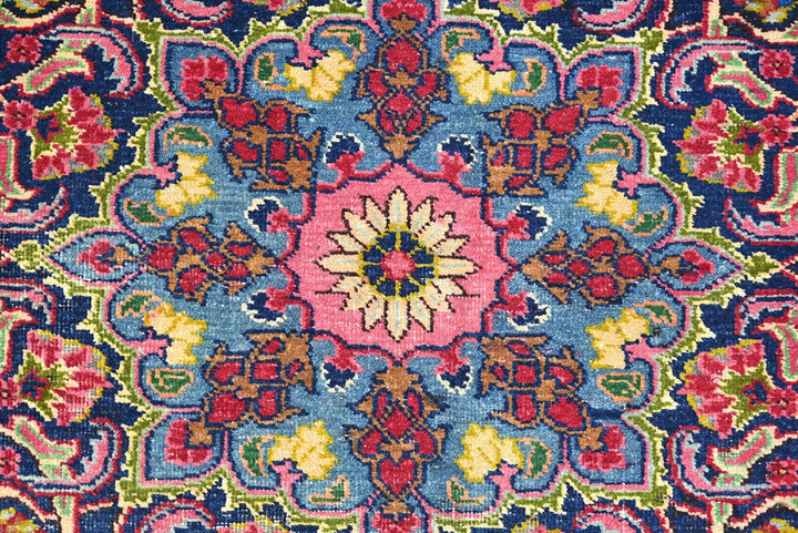 red Oversized rug 9' 0" x 12' 2"
