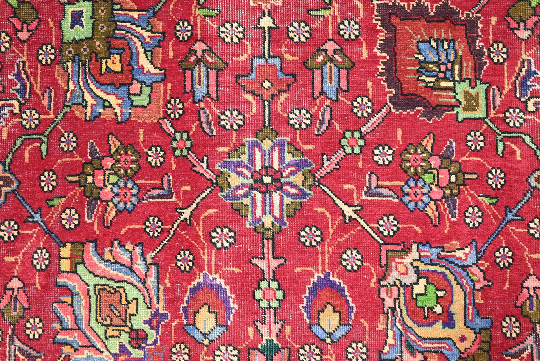 red Oversized rug 9' 6" x 12' 4"
