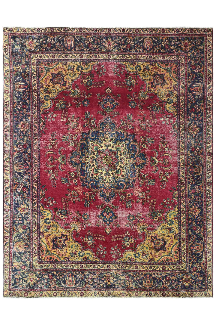 red Oversized rug 9' 7" x 12' 4"