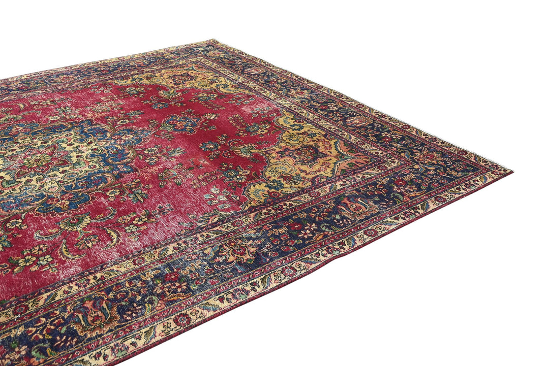 red Oversized rug 9' 7" x 12' 4"