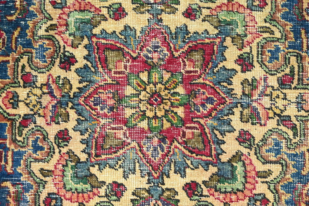 red Oversized rug 9' 7" x 12' 4"