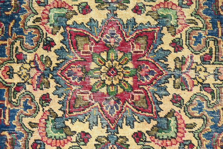 red Oversized rug 9' 7" x 12' 4"
