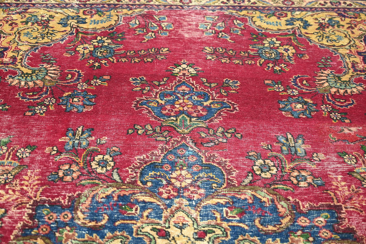 red Oversized rug 9' 7" x 12' 4"