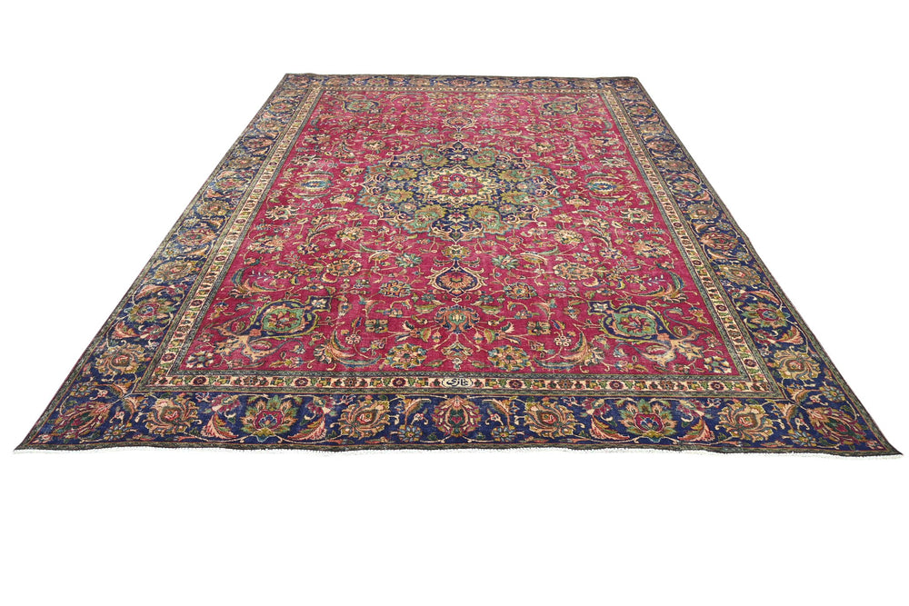 red Oversized rug 9' 2" x 12' 0"