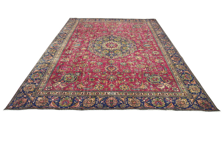 red Oversized rug 9' 2" x 12' 0"
