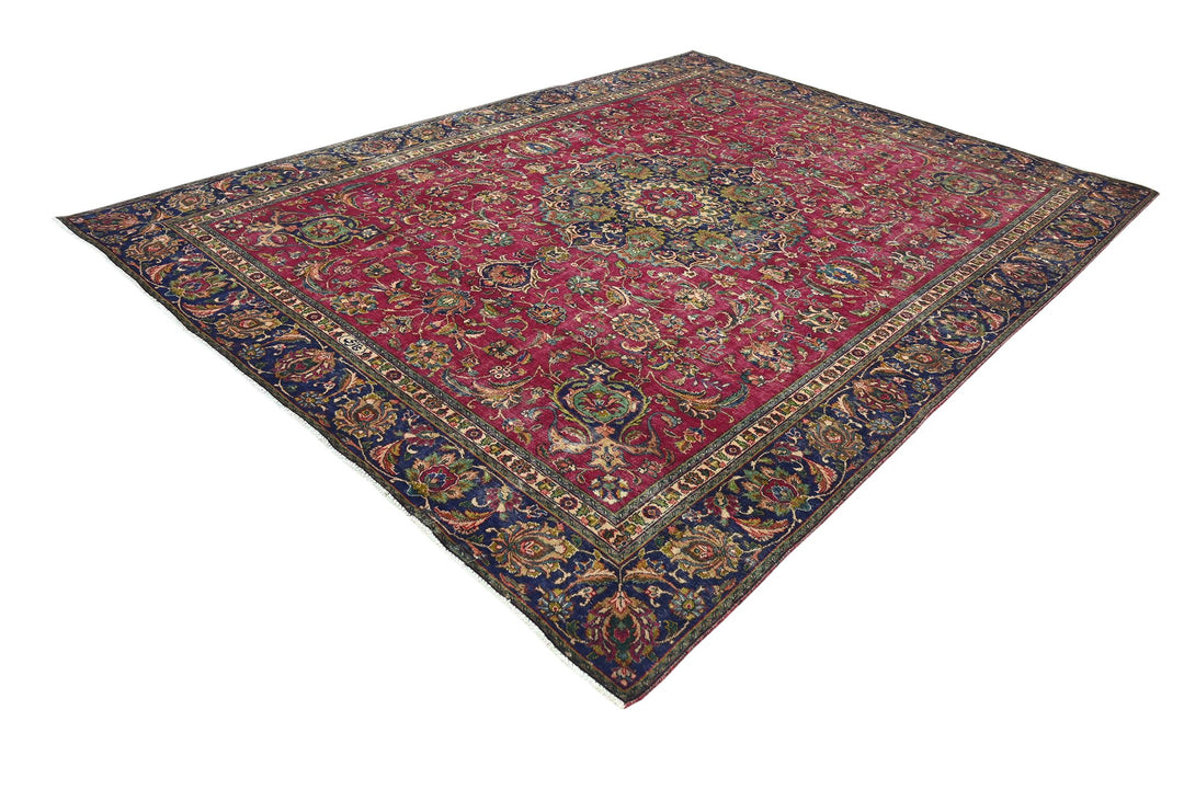 red Oversized rug 9' 2" x 12' 0"