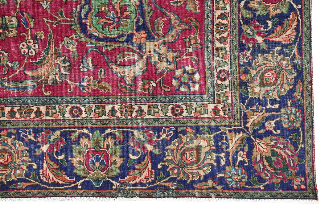 red Oversized rug 9' 2" x 12' 0"