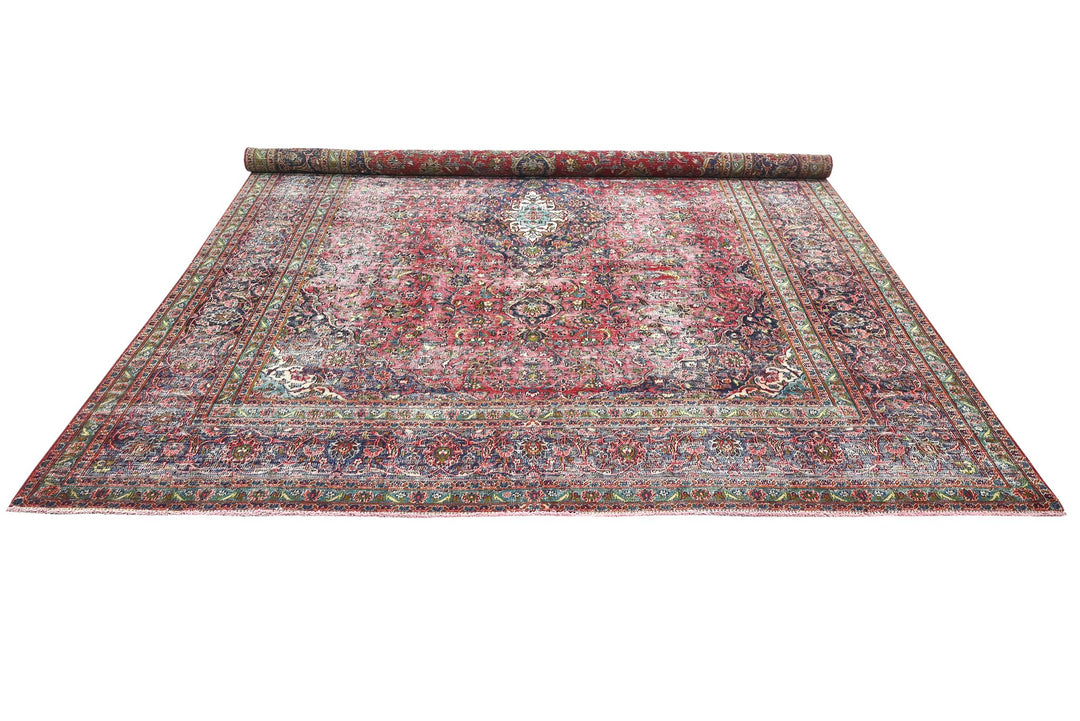 red Oversized rug 9' 6" x 12' 0"
